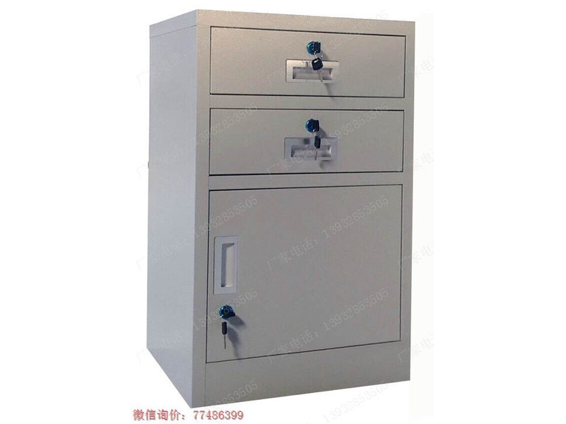 雙門紅色工具櫥