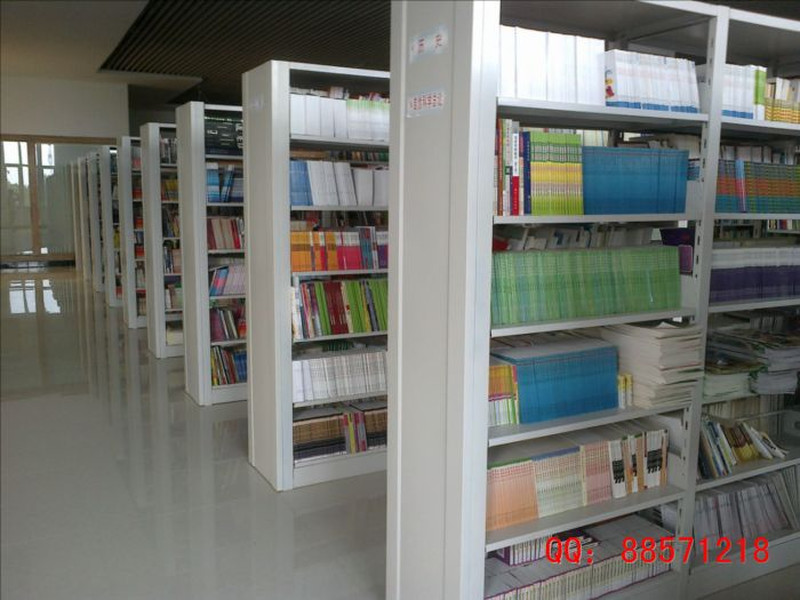 雅安借閱室圖書架